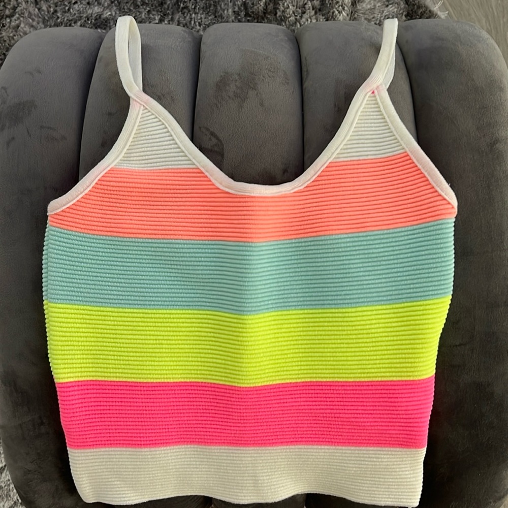 NWT Debut Neon stripped tank. Perfect for Spring, Summer and Travel!! Size S/M